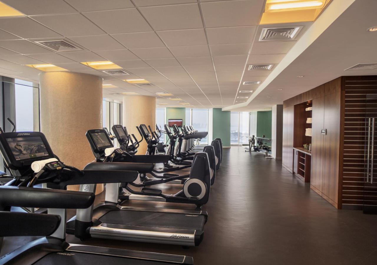 City Centre Rotana Doha Exterior foto The gym at the hotel