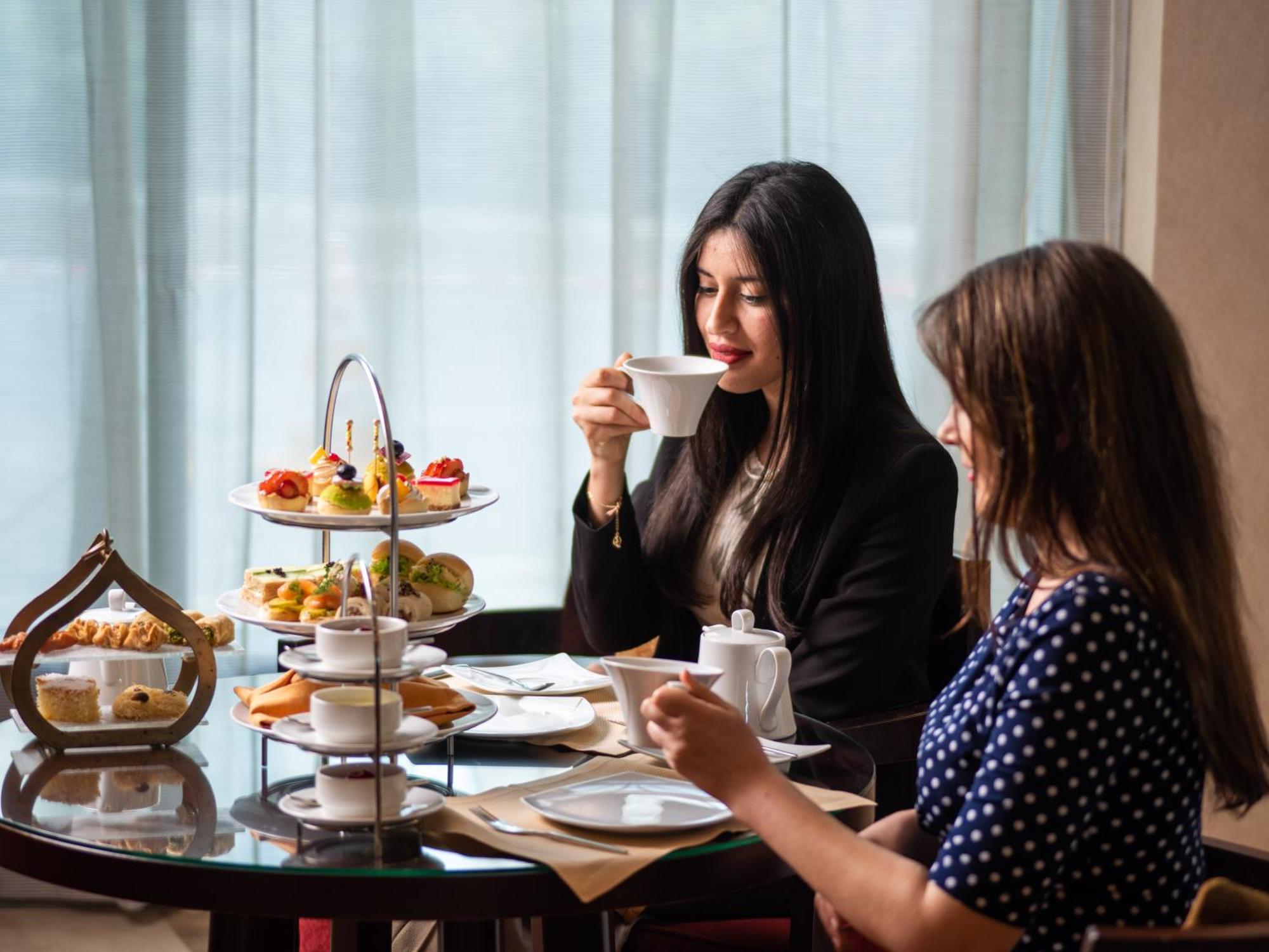 City Centre Rotana Doha Exterior foto Afternoon tea