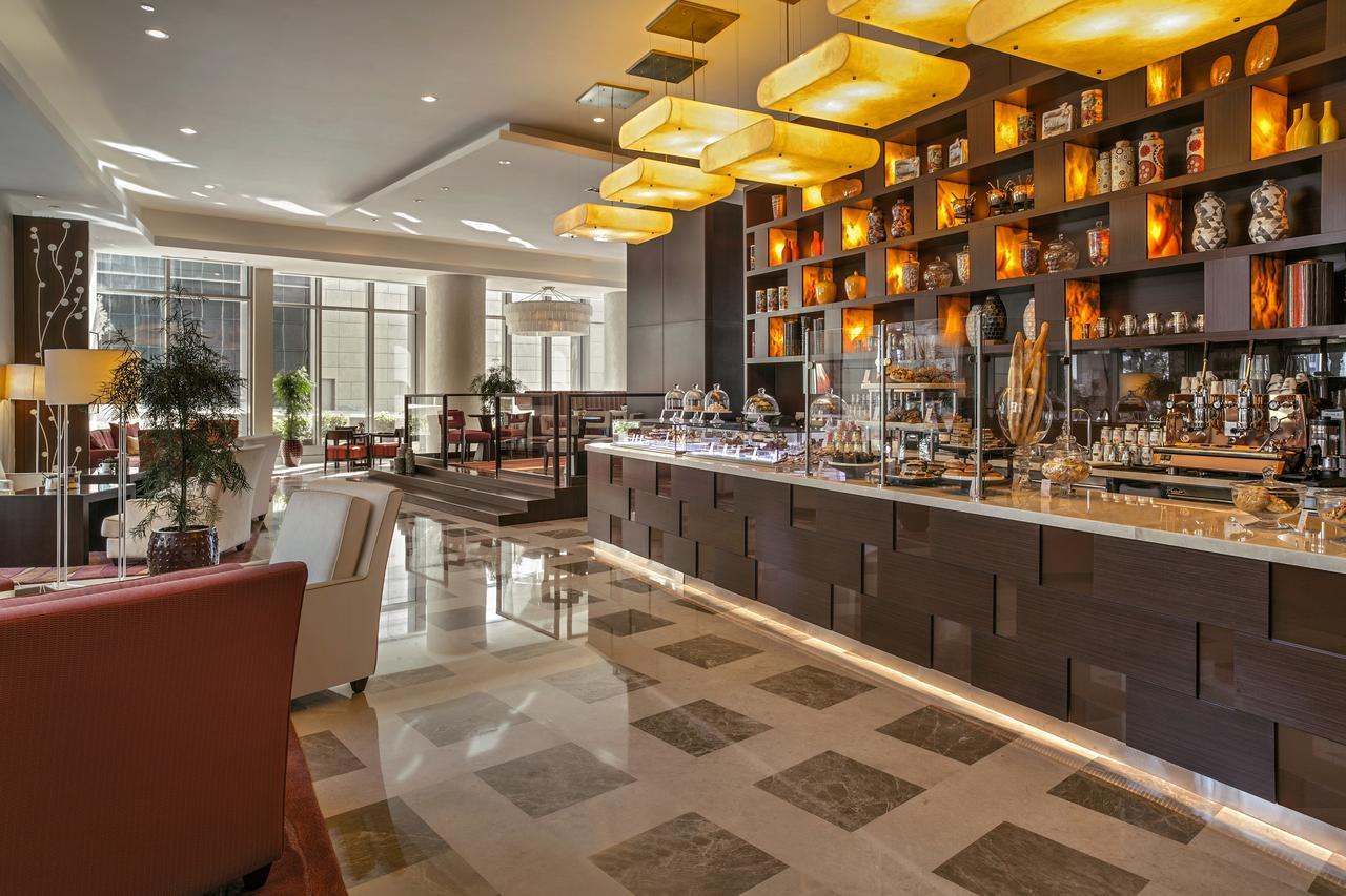 City Centre Rotana Doha Exterior foto The lobby bar